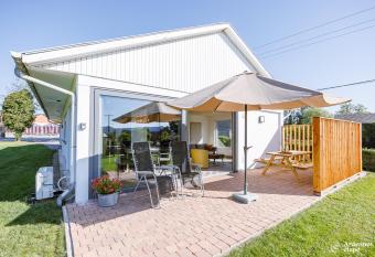 chez Nat has Balcony rooms