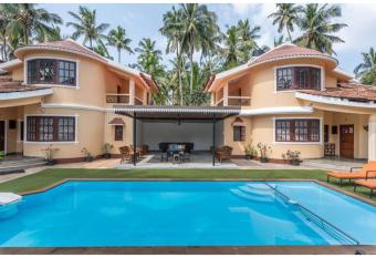 Villa Nebula has Balcony rooms