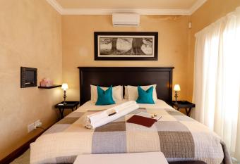 Awali Lodge has Balcony rooms