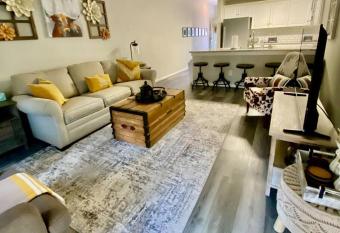 Cozy Corner - Family Beach Vacation Condo allows 18 year olds to book a room