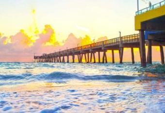 Dania Beach INN has Balcony rooms