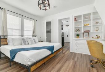 Satoshi Hideout Sol has Balcony rooms