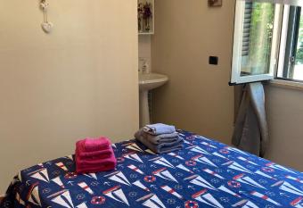 Affittacamere Ristorante Pizzeria La Rustica allows 18 year olds to book a room