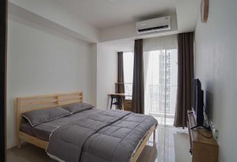 Pacific Garden Campus Town Alam sutera has Balcony rooms