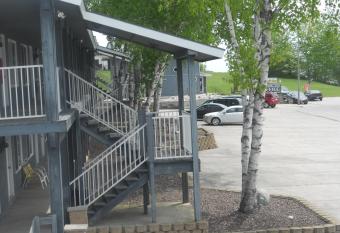 Harbor Inn Motel has Balcony rooms