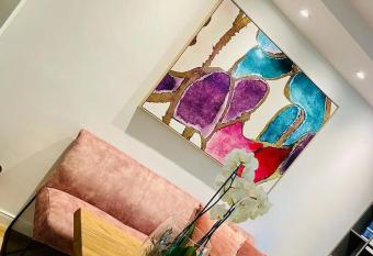 Der Vitihof Pastoren Suite has Balcony rooms