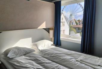 Sj  gl  tt Gjestgiveri allows 18 year olds to book a room