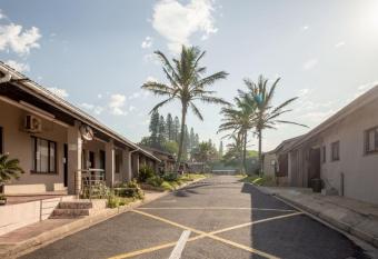THE PALMS has Balcony rooms