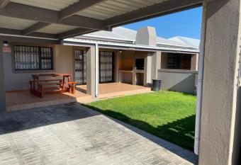 SeaSide Self-Catering has Balcony rooms