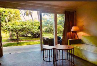 Villa ByZee Ahungalla has Balcony rooms