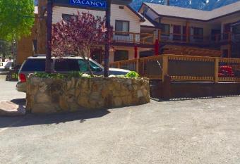 Matterhorn Inn Ouray allows 18 year olds to book a room