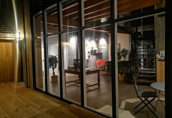 Aux Buis Gourmands has Balcony rooms