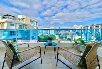 Great Centric Apt, Pool, has rooms with a private hot tub