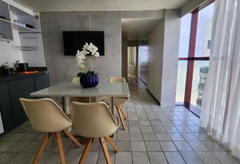 Flat inteiro vista-mar has Balcony rooms