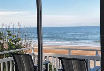 Sapphire Shores- Oceanfront at Symphony Beach Club has Balcony rooms