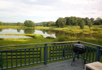 bald eagle lake at owls nest has Balcony rooms
