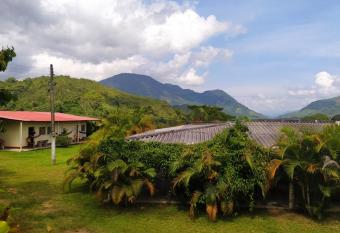 Altos del Reposo Casa Campestre has Balcony rooms
