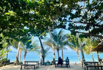 Sunny Cove Beach Resort Koh Phayam has Balcony rooms