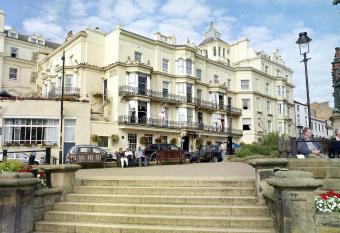 Royal Hotel allows 18 year olds to book a room