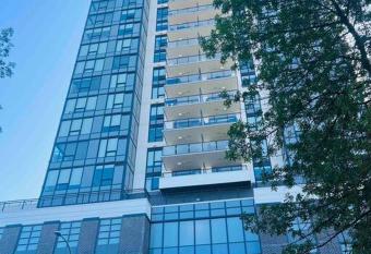 Lakeview downtown condo in Kelowna has Balcony rooms