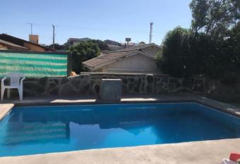 Caba  as El quisco has rooms with a private hot tub