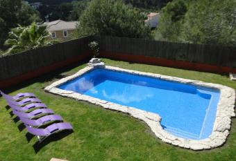 Villa Sitges El Olivo High Comodity AC Pool Heated Optional Real Garden Pool XXL has Balcony rooms