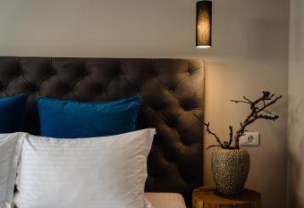 NB Boutique has Balcony rooms