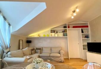 Casa romantica de luxe has rooms with a private hot tub