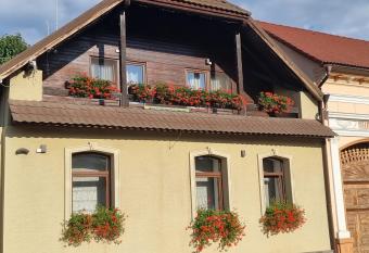 Apart.5 locuri centru Cristian has Balcony rooms