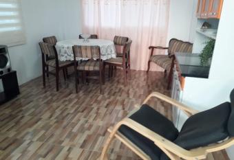 Mia s-Lodge 2 has Balcony rooms