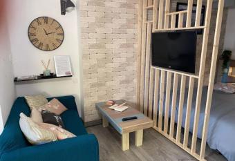 La Noisette has Balcony rooms