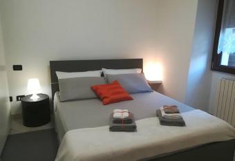 Appartamento Poli con giardino has Balcony rooms