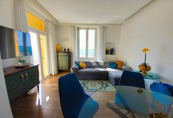 Ostia Luxury Suite allows 18 year olds to book a room