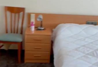 Hotel restaurante Palacio Fes allows 18 year olds to book a room