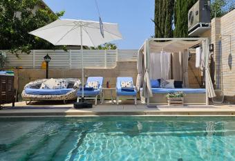 Turquoise has Balcony rooms