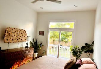 Charming 1bed home, close to St Roch, Marigny & FQ allows 18 year olds to book a room