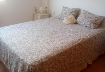 CALIDA HABITACI  N DOBLE CON BA  O PRIVADO y PATIO allows 18 year olds to book a room