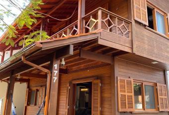 Casa espa  osa na Guarda do Emba   has Balcony rooms