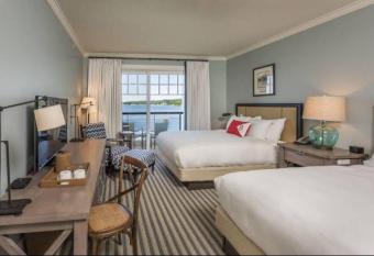 MasterPou has Balcony rooms