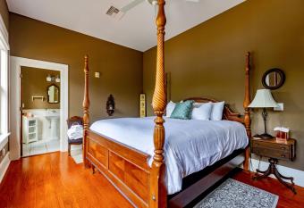 Southern Charm in the Camellia Rose Inn allows 18 year olds to book a room