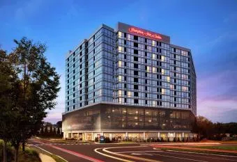 Williamsburg Rental allows 18 year olds to book a room