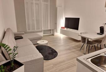 Kleines City Apartment allows 18 year olds to book a room