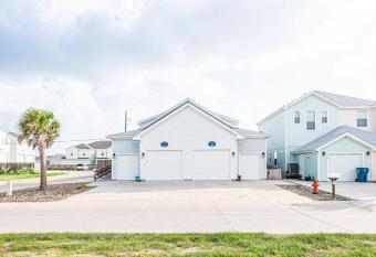 Full Sail has Balcony rooms