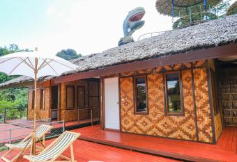 Bangmara Hill has Balcony rooms