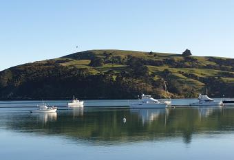 Waterscape Apartment has Balcony rooms