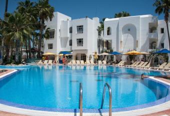 Hotel Nesrine has Balcony rooms