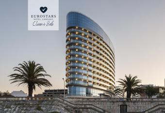 Eurostars Oasis Plaza has Balcony rooms