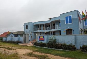 Vaness Lodge has Balcony rooms