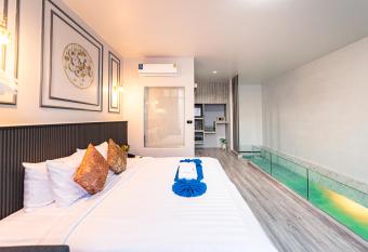 Andaman Best Time Grand Pool Villa allows 18 year olds to book a room