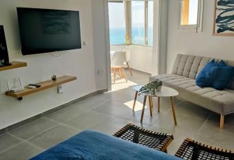 Loft La Cala de Mijas beach estudio mirando al mar allows 18 year olds to book a room